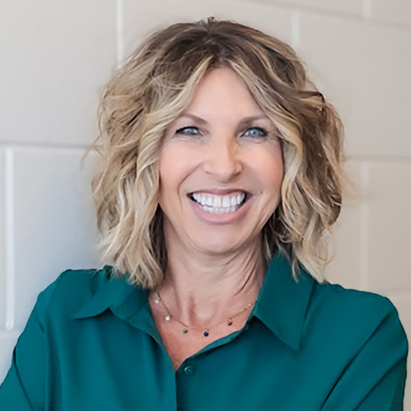Lynn Douglas